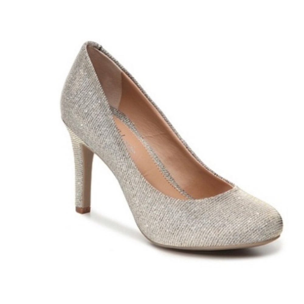 Kelly & Katie Isabel Glitter Pump Heels